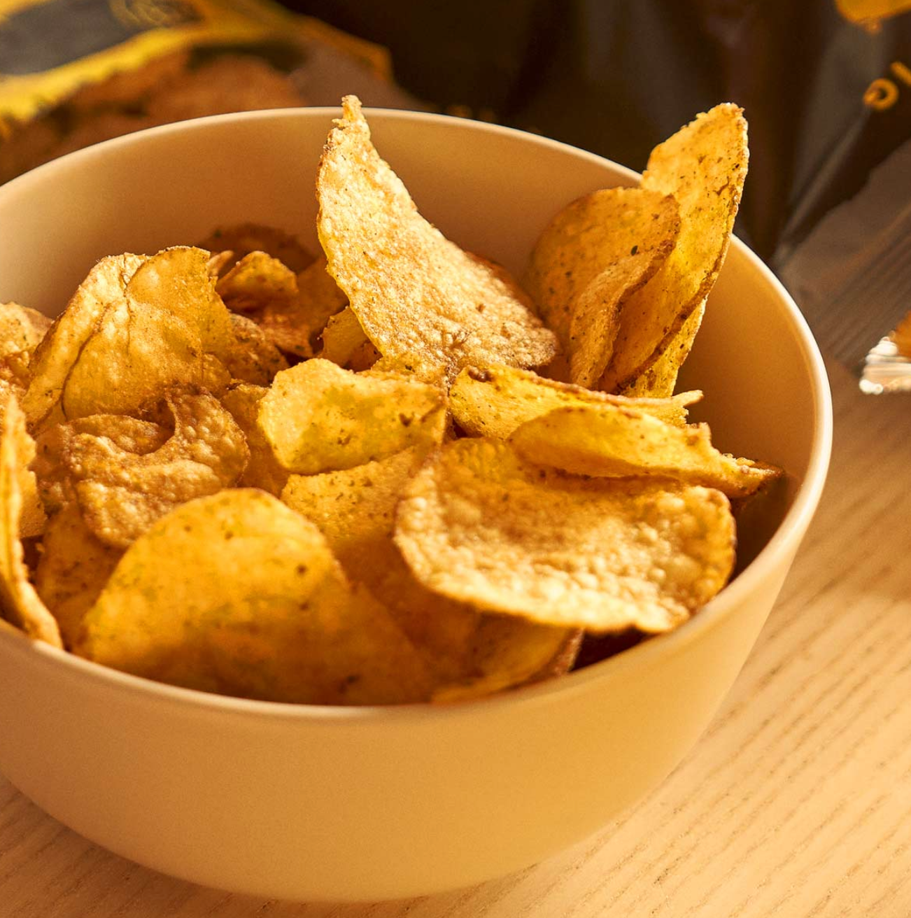 Serious Pig - Serious Pig Sausage Flavour Crisps 24 Pack