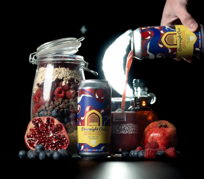 Vault City - Overnight Oats (Raspberry, Blueberry, Pomegranate,
Chocolate Chips, Maple Syrup & Coffee) 440ml